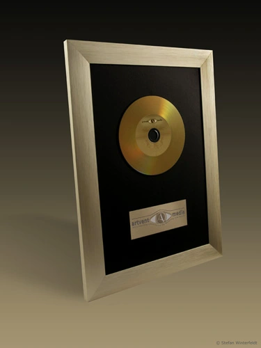 Goldene CD im Schallplatten-Design von artvent-media, Bild: artvent-media